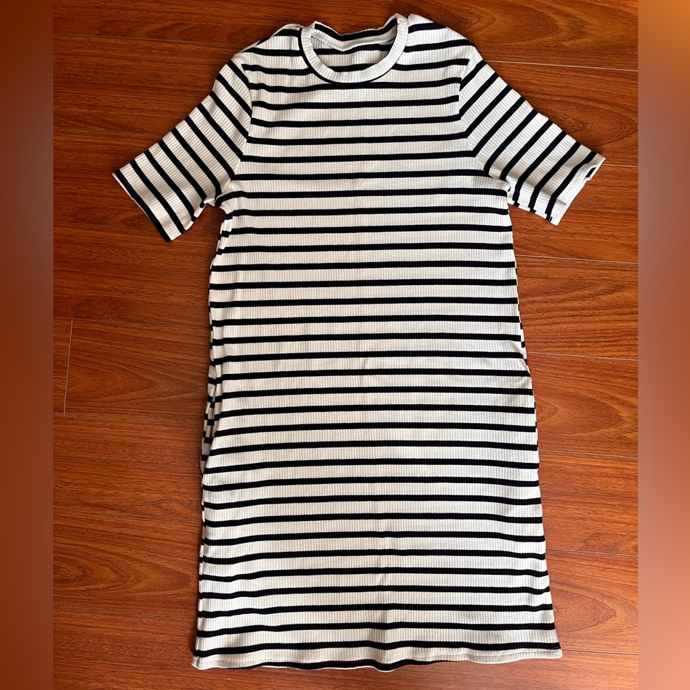 Reformation Jeans Navy Striped Bodycon Dress With Pockets!